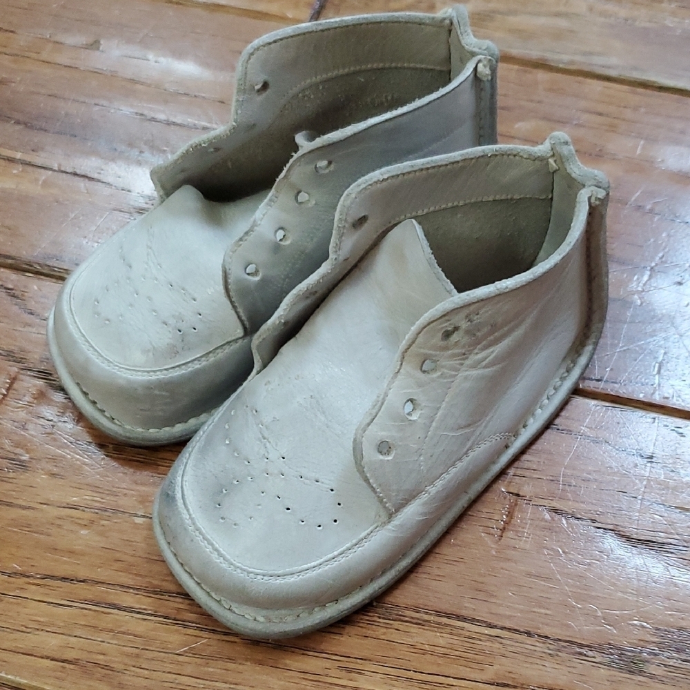 Baby Jumping Jacks Vintage White Shoes